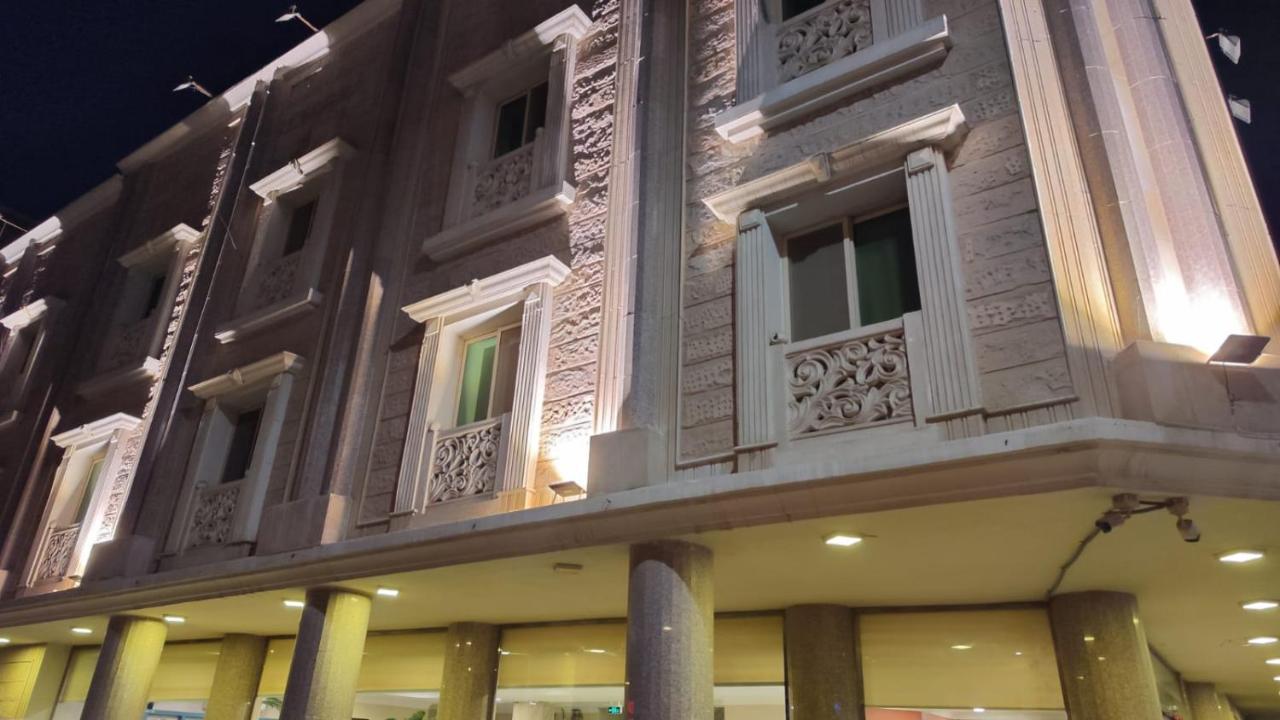 אל חובר Plaza Home מראה חיצוני תמונה