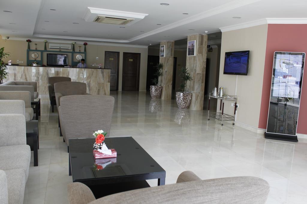 אל חובר Plaza Home חדר תמונה