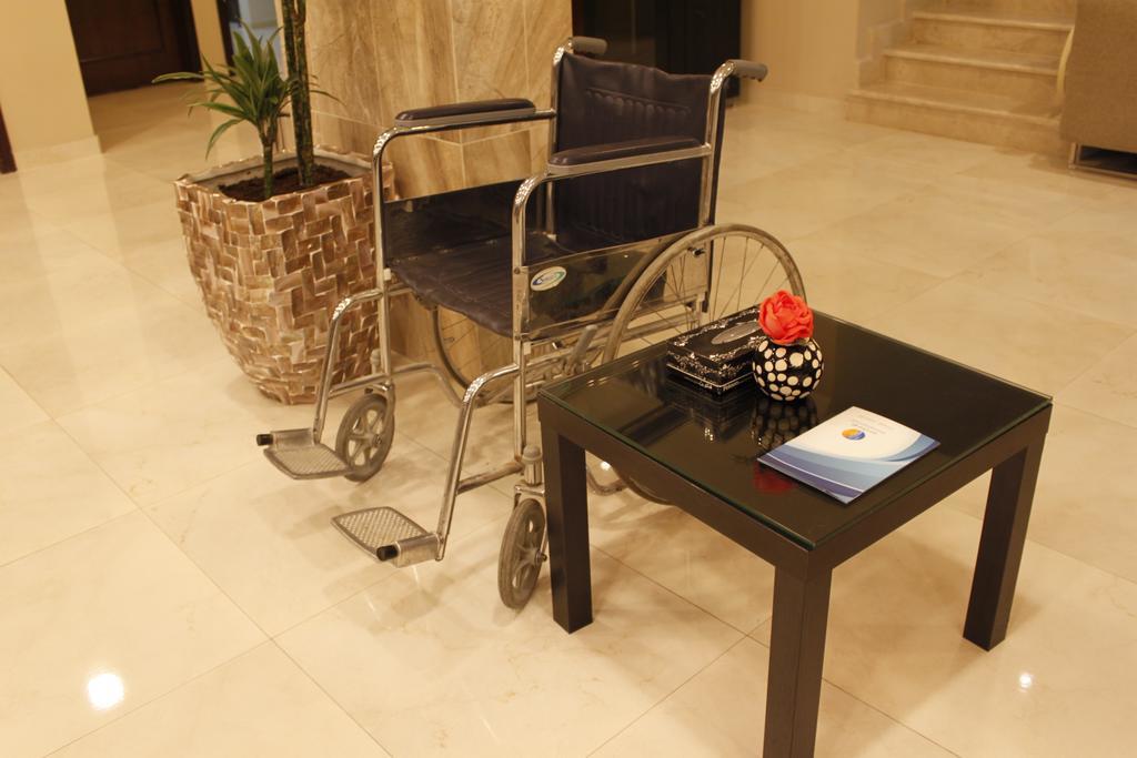 אל חובר Plaza Home מראה חיצוני תמונה